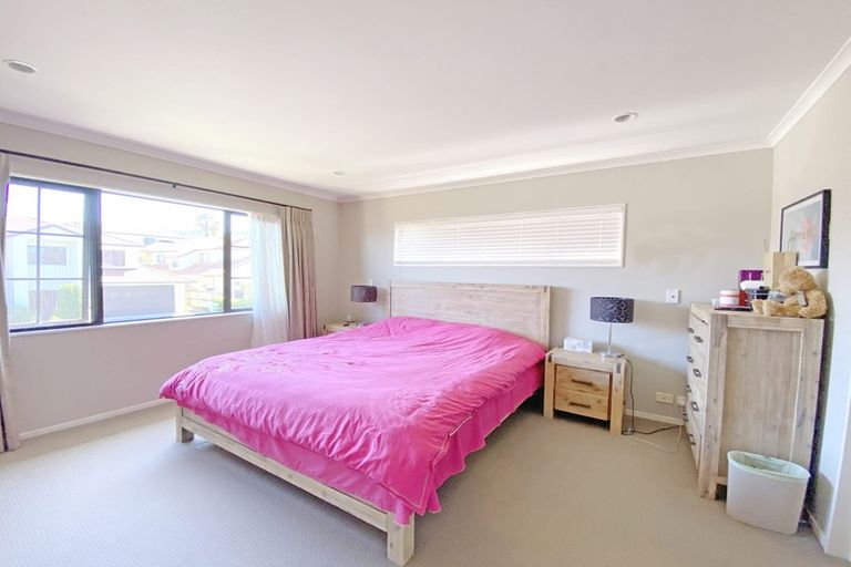 Photo of property in 9 Dunoon Close, Flat Bush, Auckland, 2016