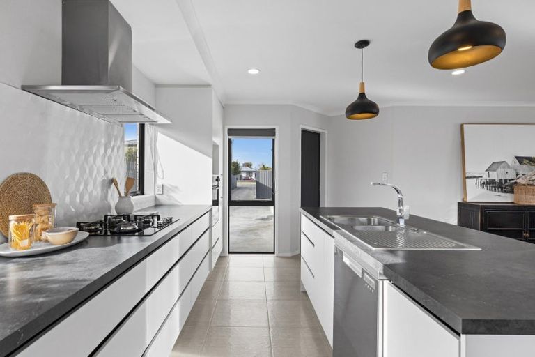 Photo of property in 213a Kennedy Road, Onekawa, Napier, 4110