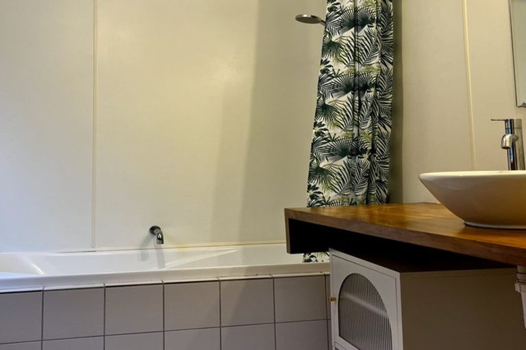 Photo of property in 203 Melbourne Road, Island Bay, Wellington, 6023