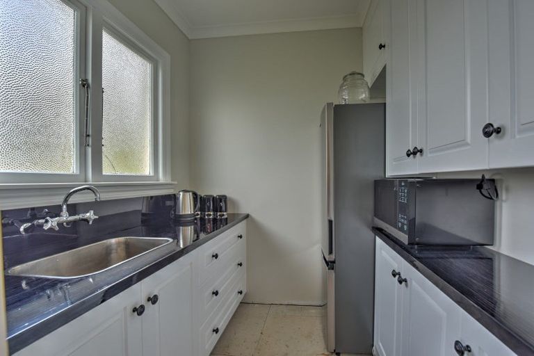 Photo of property in 158 Seaward Road, Edendale, 9825