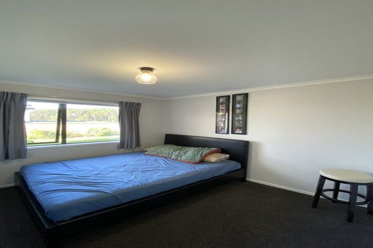 Photo of property in 13 John Burke Drive, Aotea, Porirua, 5024