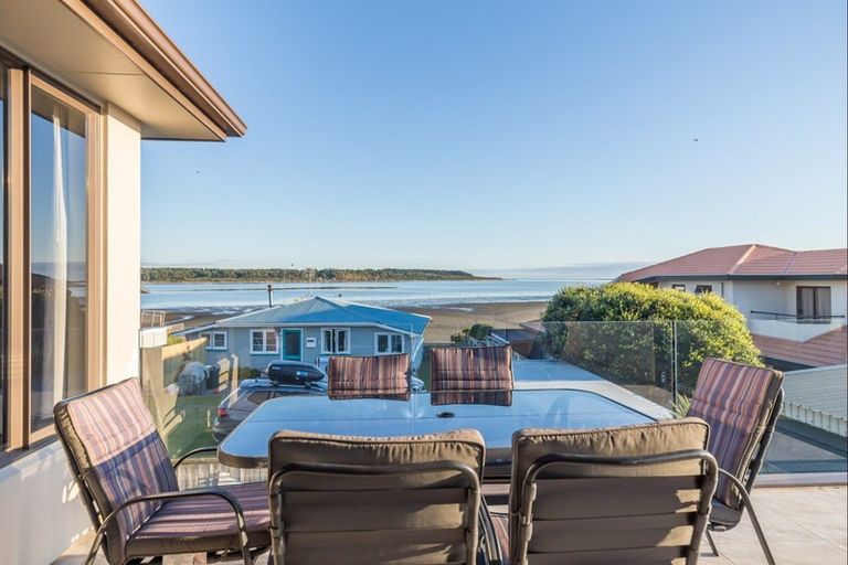 Photo of property in 15a Robbie Street, Foxton Beach, Foxton, 4815