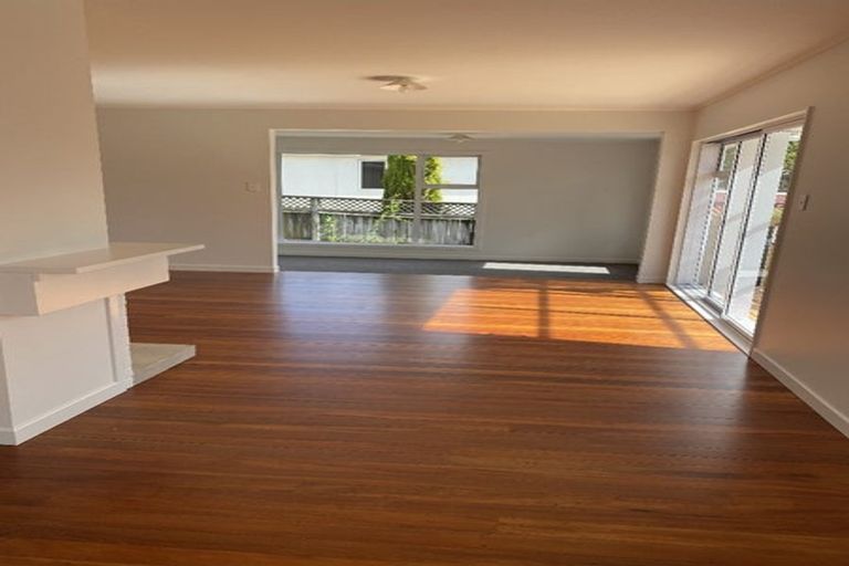 Photo of property in 8 Parker Avenue, New Lynn, Auckland, 0600