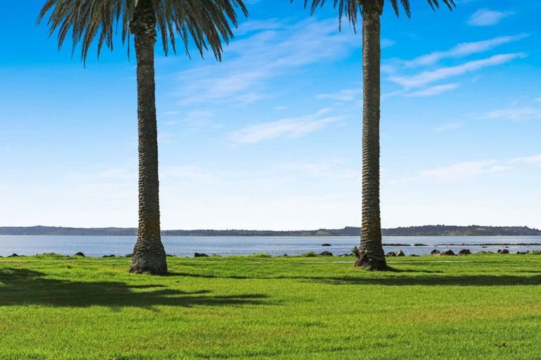 Photo of property in 23/34 Waiwera Place, Waiwera, Orewa, 0994