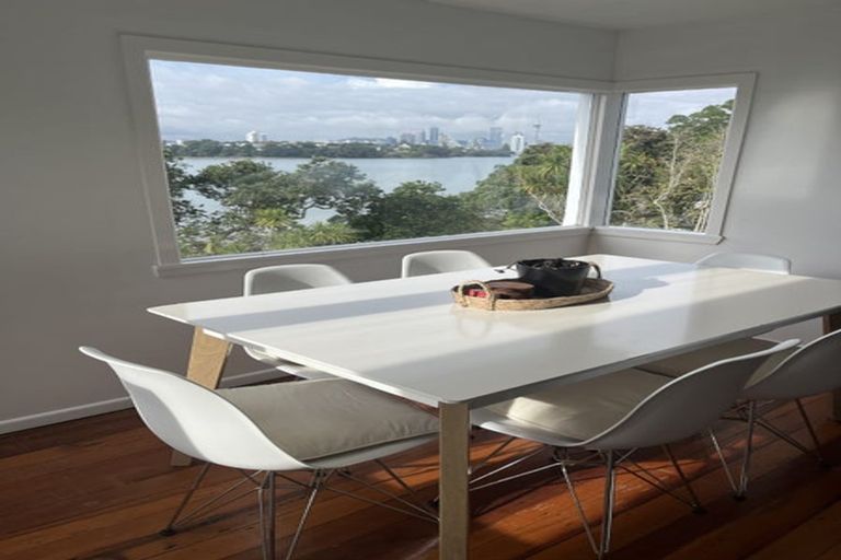 Photo of property in 65 Norwood Road, Bayswater, Auckland, 0622