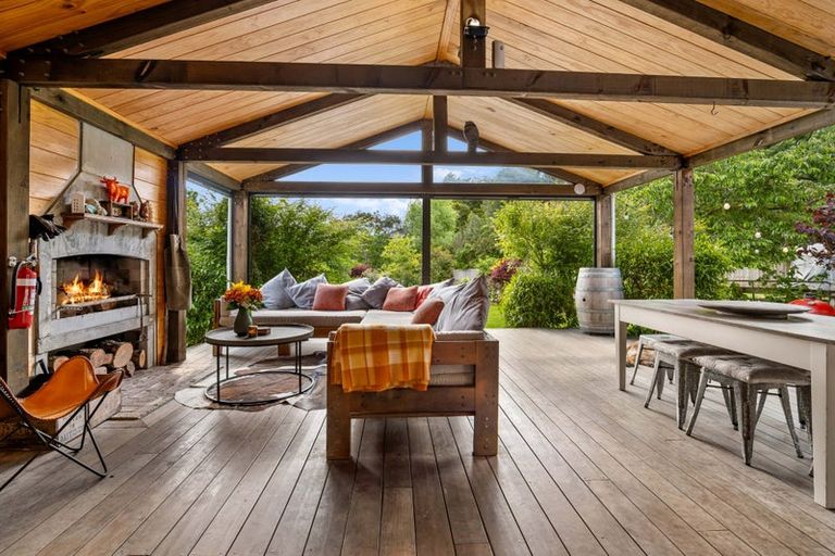 Photo of property in 241a Ararimu Valley Road, Helensville, Waimauku, 0882