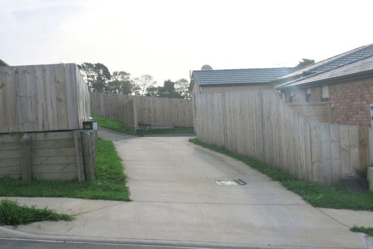 Photo of property in 54 Woodbank Drive, Glen Eden, Auckland, 0602