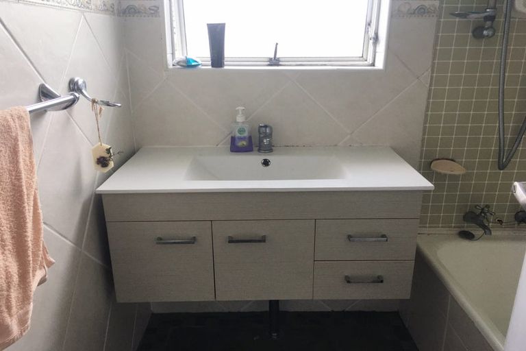 Photo of property in 3 Battenburg Place, Torbay, Auckland, 0630