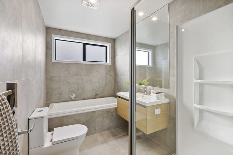 Photo of property in 59 Roundel Crescent, Whenuapai, Auckland, 0618