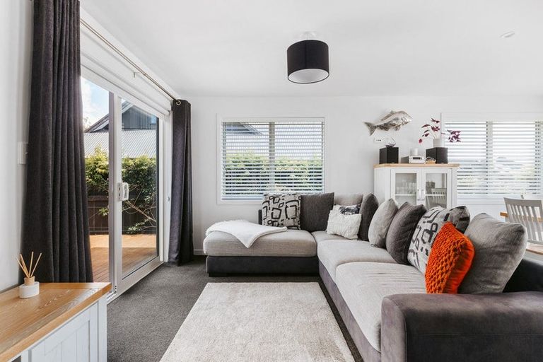 Photo of property in 73 Bert Wall Drive, Omokoroa, 3114