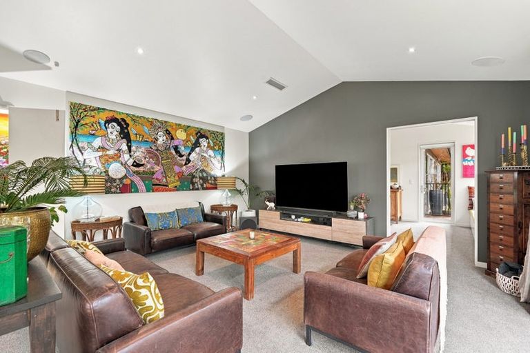 Photo of property in 9 Hadlow Place, Burnside, Christchurch, 8041