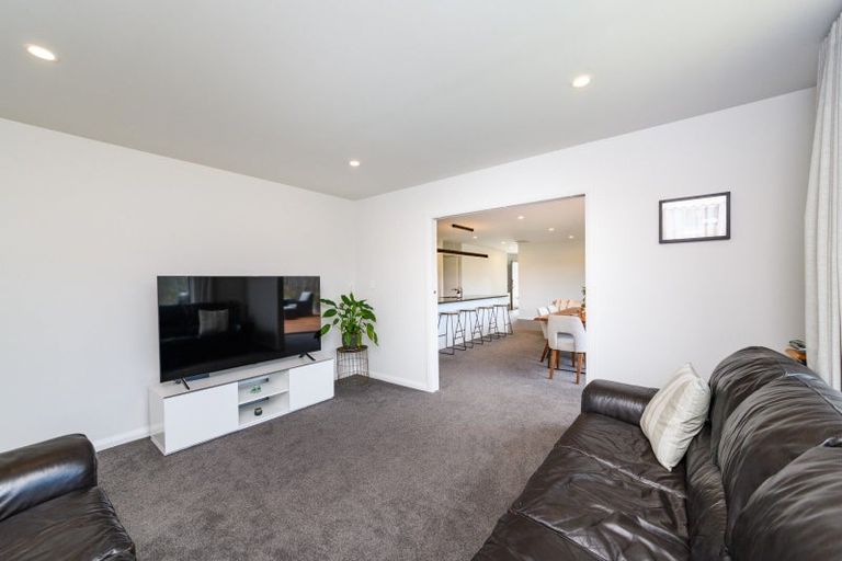 Photo of property in 51 Freedom Drive, Kelvin Grove, Palmerston North, 4414