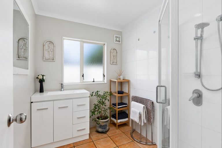 Photo of property in 222b Hibiscus Coast Highway, Orewa, 0931