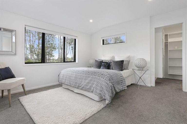 Photo of property in 4/15d Verran Road, Birkenhead, Auckland, 0626