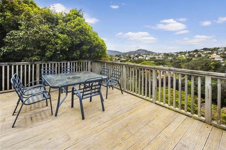 Photo of property in 33 Verviers Street, Karori, Wellington, 6012