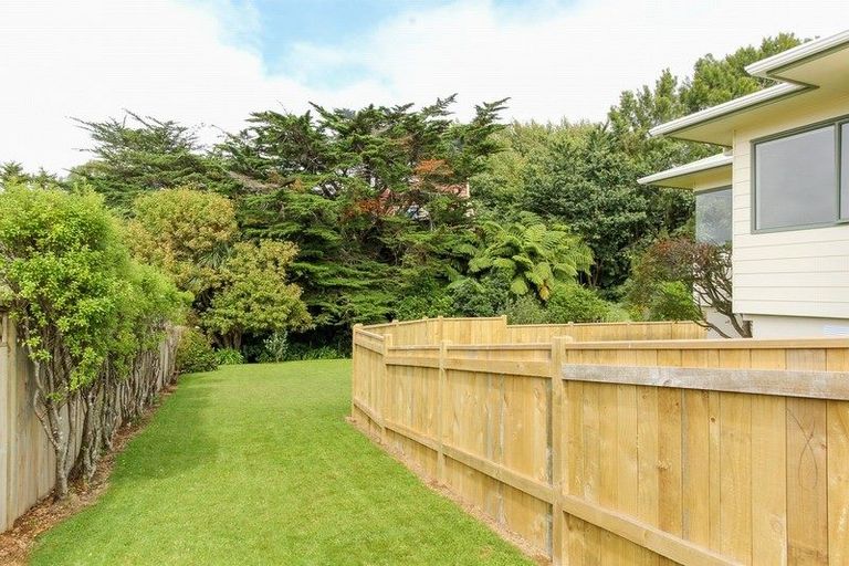 Photo of property in 5b Cyrus Street, Whalers Gate, New Plymouth, 4310