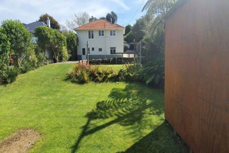 Photo of property in 13 Glenpark Avenue, Frankleigh Park, New Plymouth, 4310