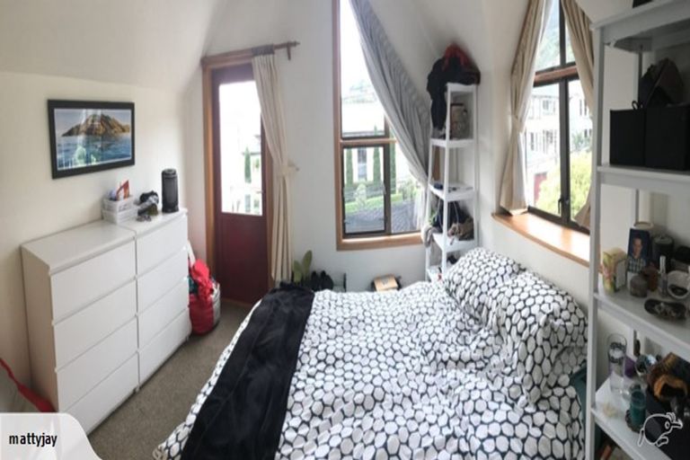 Photo of property in 2/5 Scarborough Terrace, Mount Victoria, Wellington, 6011