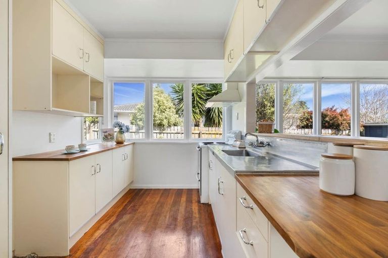 Photo of property in 35 Hamilton Drive, Waiuku, 2123