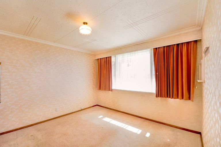 Photo of property in 64 Murray Street, Kew, Dunedin, 9012