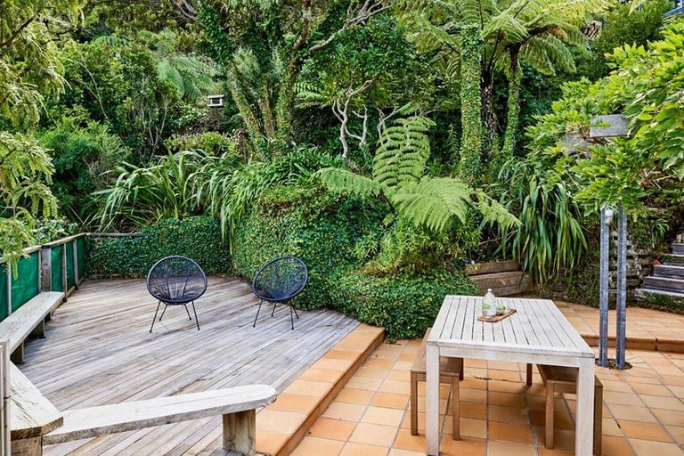 Photo of property in 23 Kotari Road, Days Bay, Lower Hutt, 5013