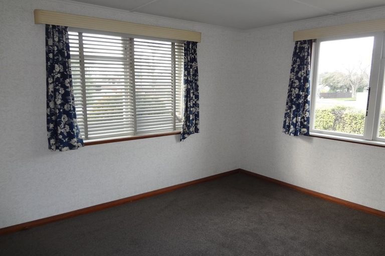 Photo of property in 67 Hoani Street, Northcote, Christchurch, 8052