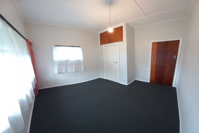 Photo of property in 62 Randwick Crescent, Moera, Lower Hutt, 5010