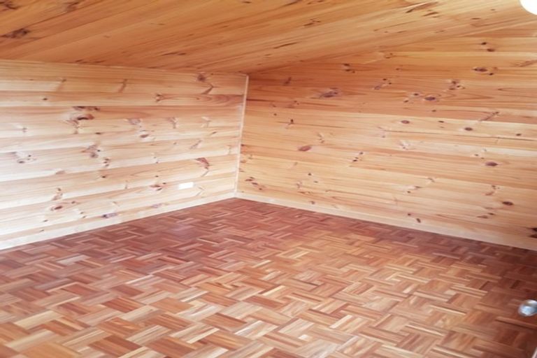 Photo of property in 128 Derwent Street, Island Bay, Wellington, 6023