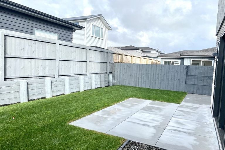 Photo of property in 32 Pamu Road, Whenuapai, Auckland, 0618
