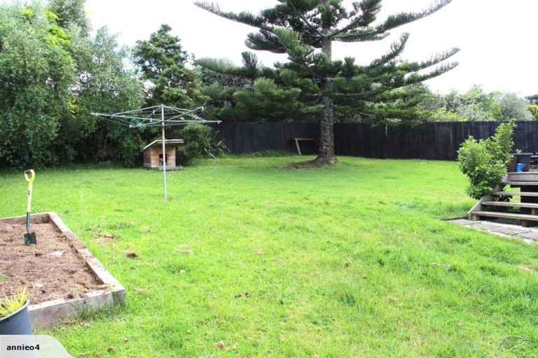 Photo of property in 1/4 Margaret Place, Milford, Auckland, 0620