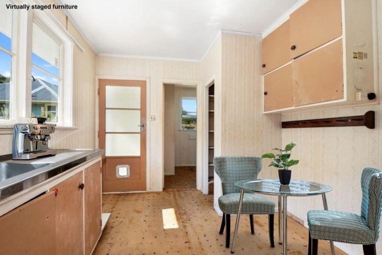 Photo of property in 43 Gillespies Road, Birchville, Upper Hutt, 5018