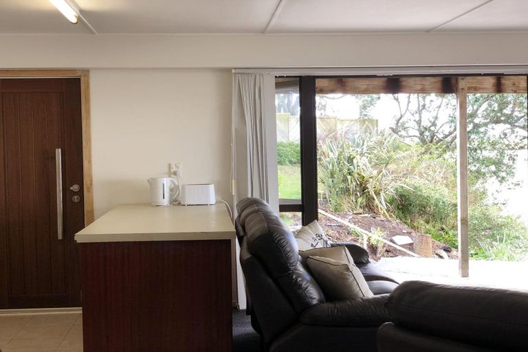 Photo of property in 8 Lawson Way, Weymouth, Auckland, 2103