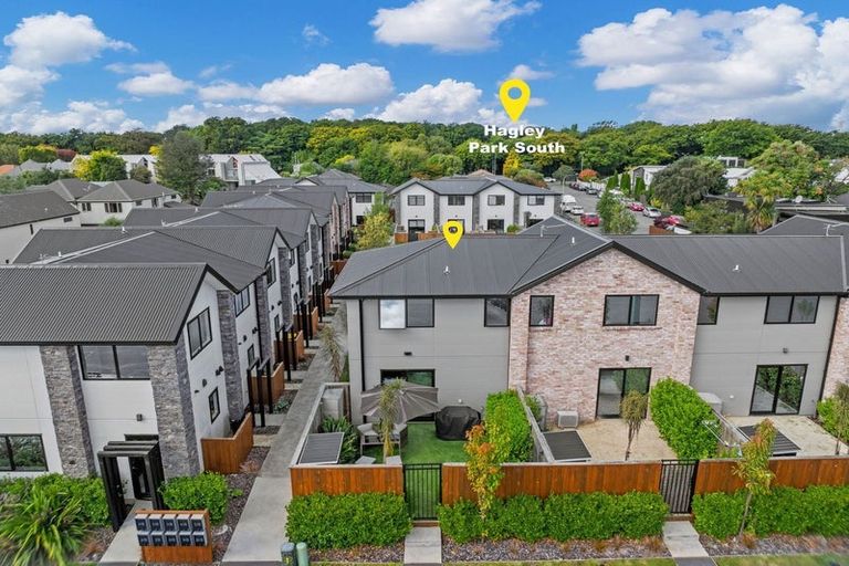 Photo of property in 4/70 Brockworth Place, Riccarton, Christchurch, 8011