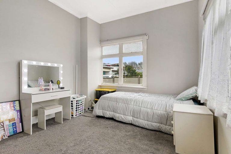Photo of property in 905 Queen Street East, Parkvale, Hastings, 4122