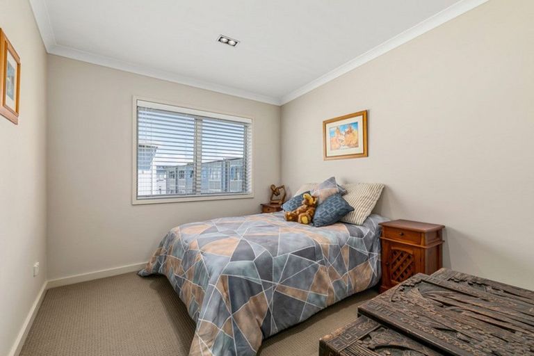 Photo of property in 26 Parkside Drive, Orewa, 0931