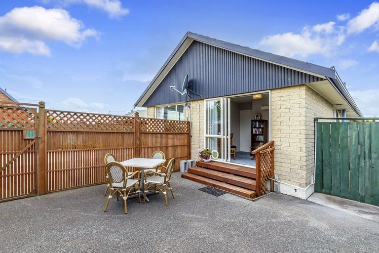 Photo of property in 35 Farnborough Street, Aranui, Christchurch, 8061