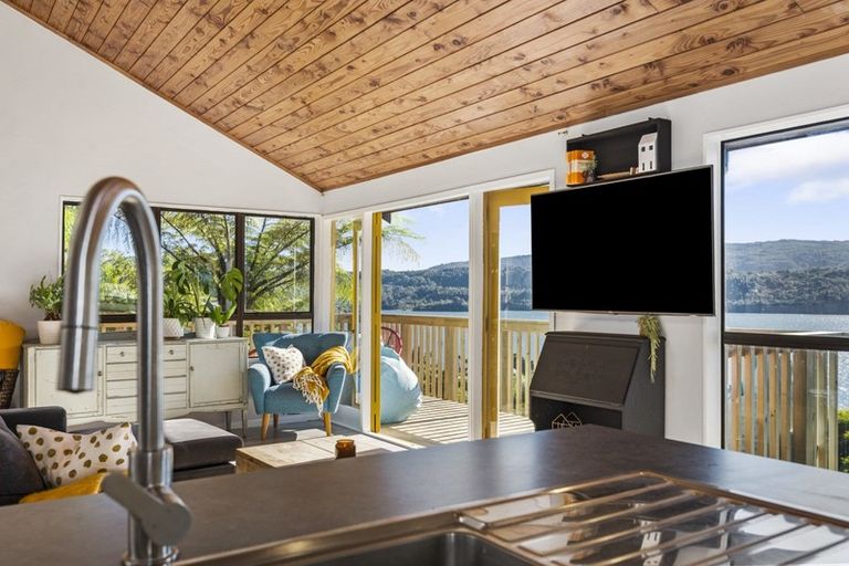 Photo of property in 262 Spencer Road, Lake Tarawera, Rotorua, 3076