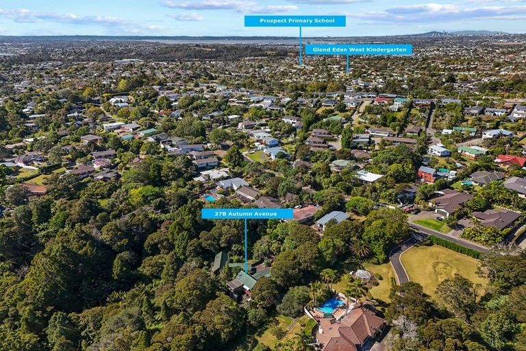 Photo of property in 2/37 Autumn Avenue, Glen Eden, Auckland, 0602