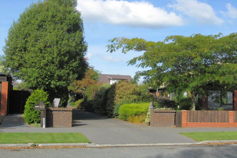 Photo of property in 25 Solway Avenue, Ilam, Christchurch, 8041