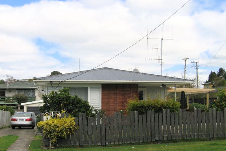 Photo of property in 1 Canberra Place, Bellevue, Tauranga, 3110