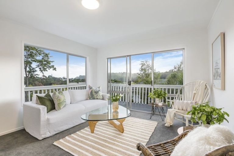 Photo of property in 1/15 Simon Ellice Drive, Bayview, Auckland, 0629