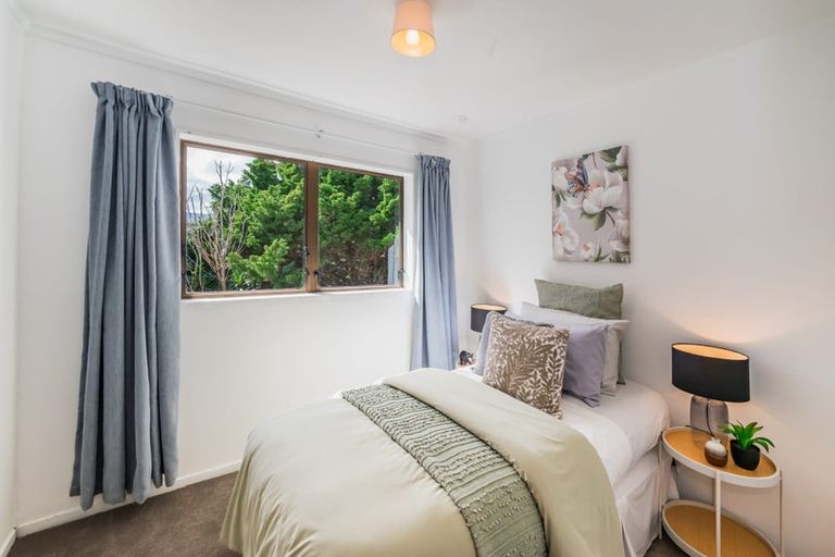 Photo of property in 24 Island View Terrace, Waikanae Beach, Waikanae, 5036