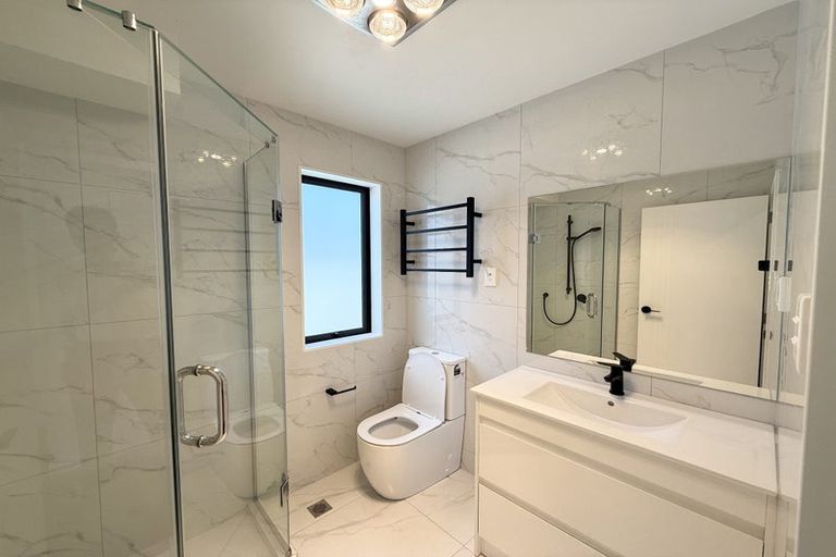 Photo of property in 1/5 Chevis Place, Pakuranga, Auckland, 2010