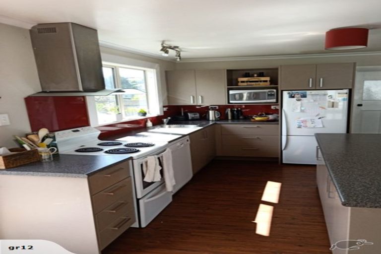 Photo of property in 15 Kinsman Street, Kaikorai, Dunedin, 9010