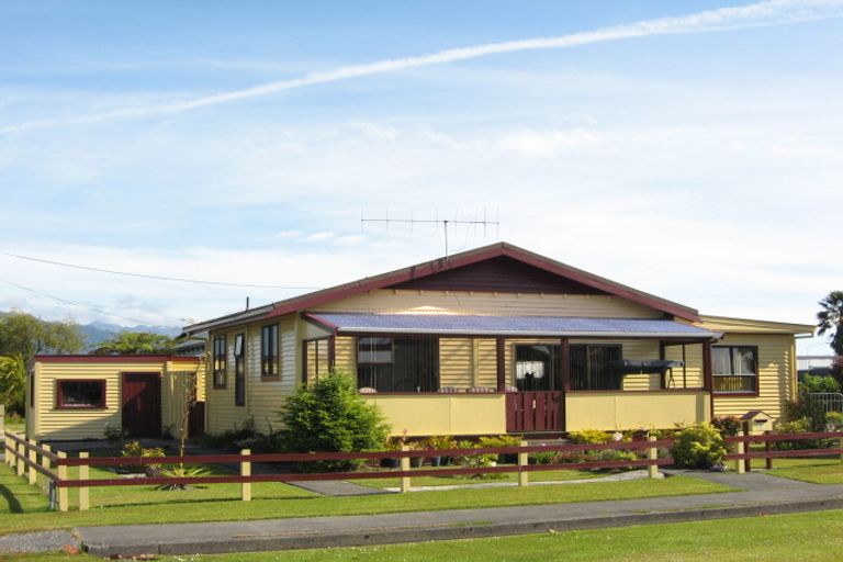 Photo of property in 20 Bentham Street, Westport, 7825