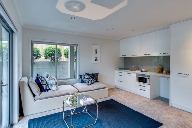 Photo of property in 6 Nott Street, Westshore, Napier, 4110