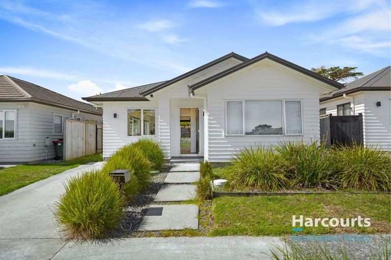 Photo of property in 48 Accolage Boulevard, Kumeu, 0810