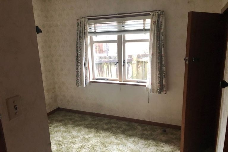 Photo of property in 82 Shakespeare Road, Milford, Auckland, 0620