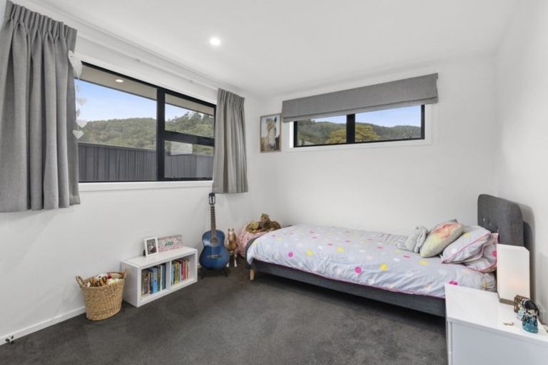Photo of property in 25 Buddle Road, Wallaceville, Upper Hutt, 5018