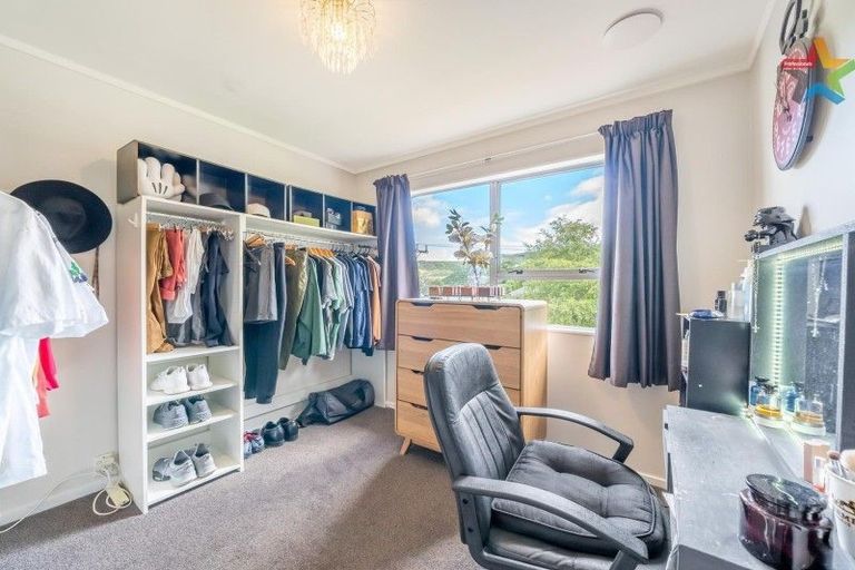 Photo of property in 4 John Street, Stokes Valley, Lower Hutt, 5019
